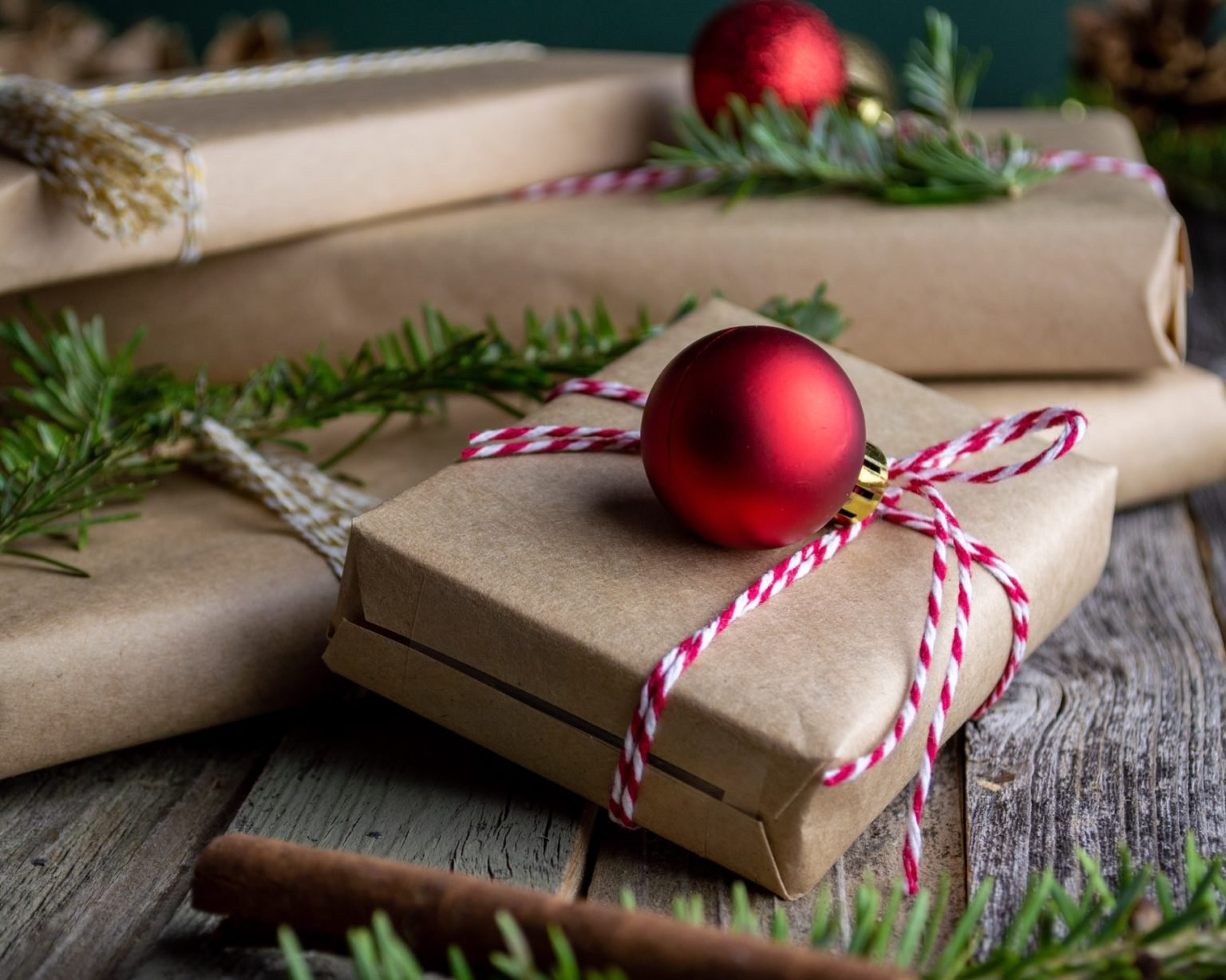  Holiday Gift Guide: Things I Own and Love